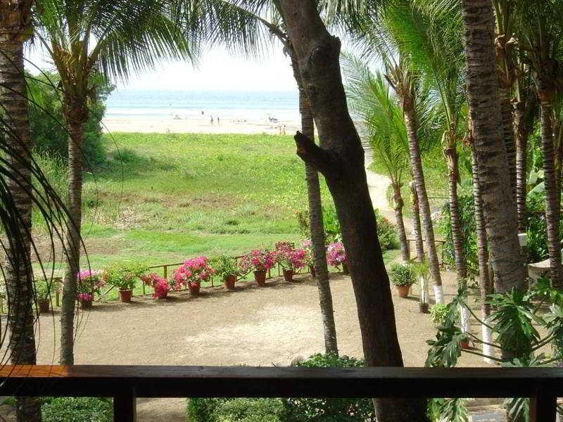 Hotel Laguna Del Cocodrilo Tamarindo Exteriör bild